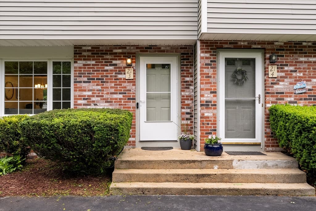 21 Potter Ave # 3, Plainville MA 02762 photo 4