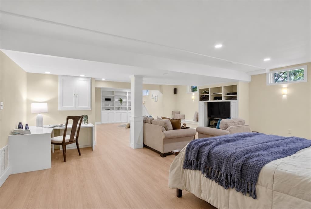 Condominium at 36 Roosevelt Rd # 36, Lexington MA 02420, Lexington, photo 23 of 23