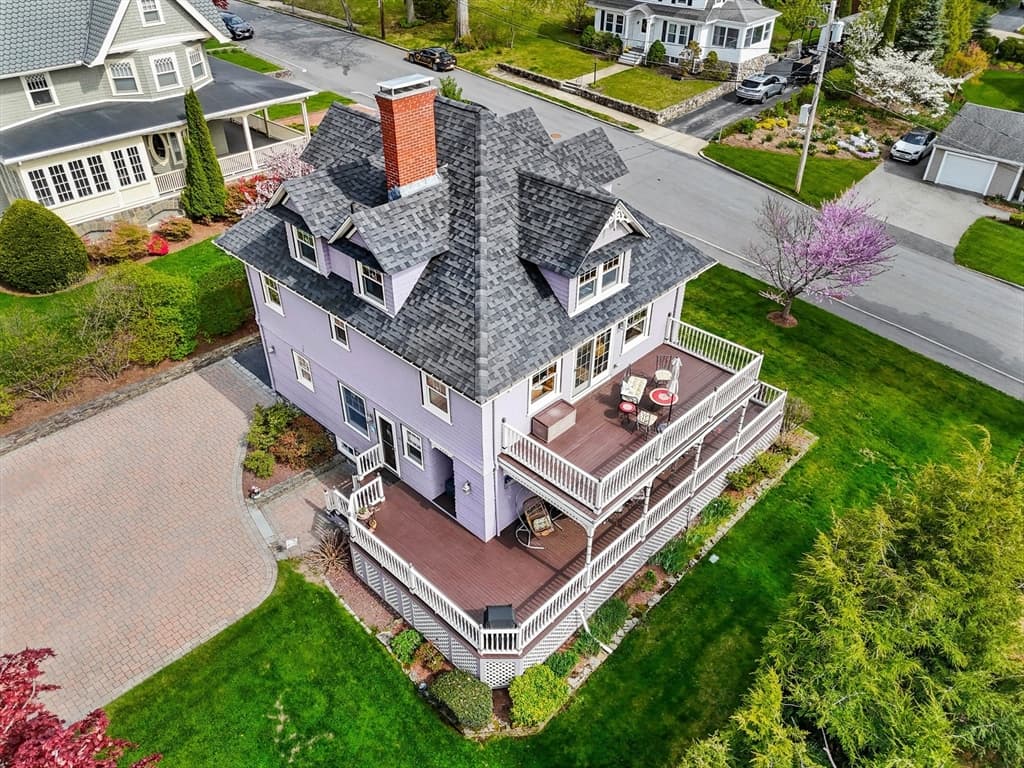 Single Family Residence at 9 White Ave, Wakefield MA 01880, photo 4 of 38
