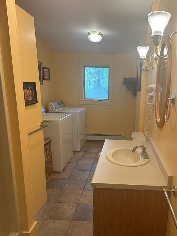 Single Family Residence at 38 Way To The River Rd, West Newbury MA 01985, West Newbury, photo 16 of 31
