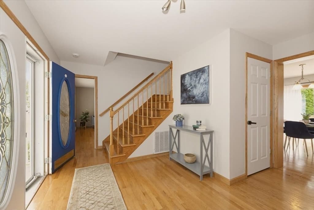 12 Corcoran Rd, Burlington MA 01803 photo 5