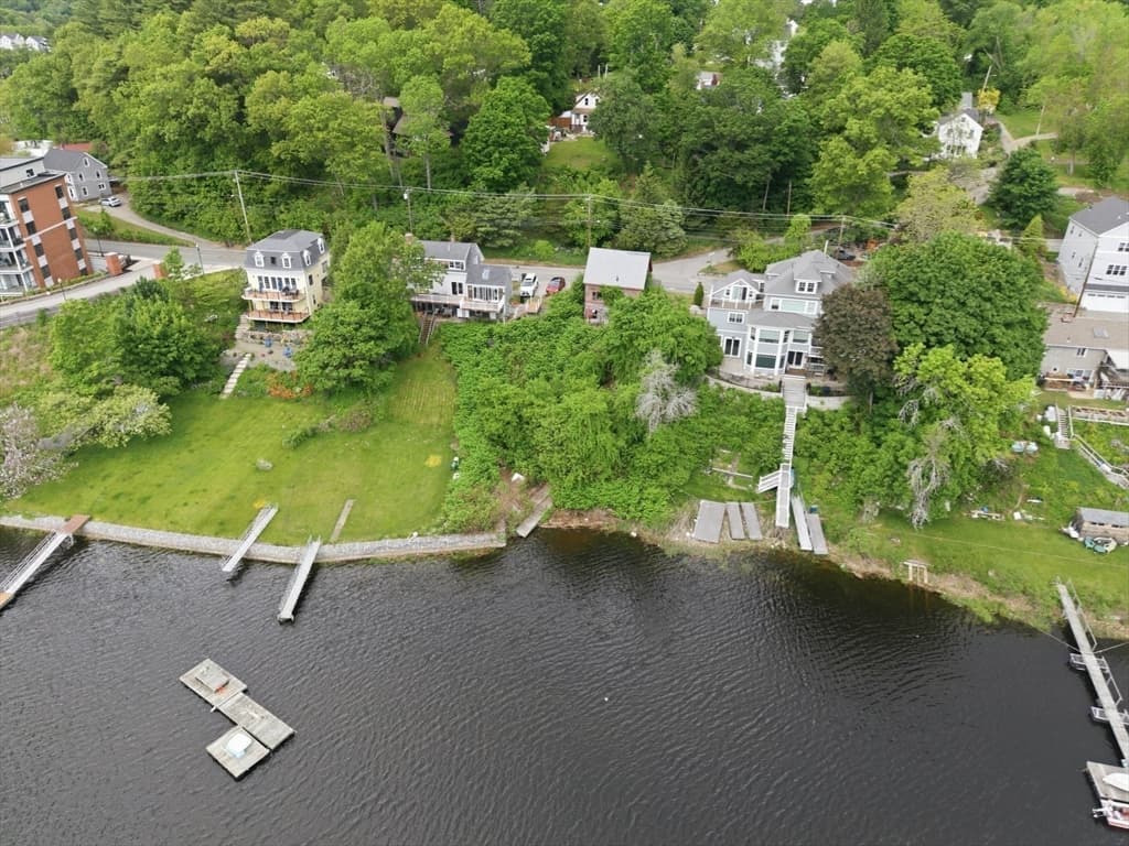 52 Merrimac St, Amesbury MA 01913 photo 9