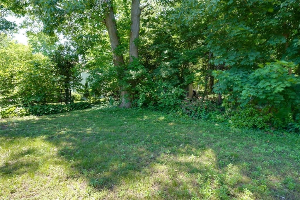 262 Clifton St, Belmont MA 02478 photo 32