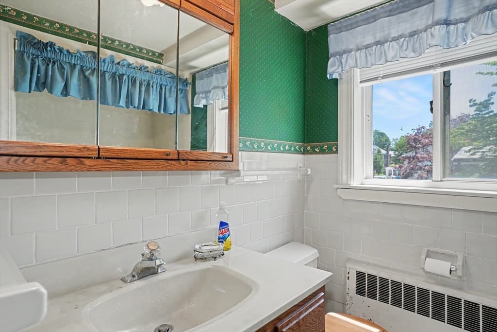 262 Clifton St, Belmont MA 02478 photo 20