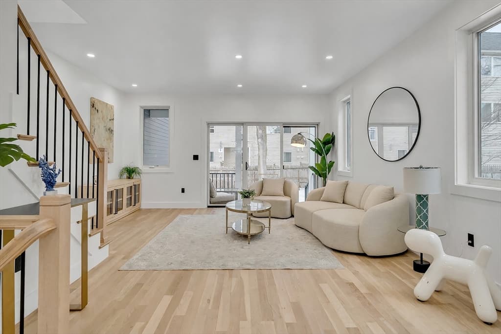 Condominium at 19 Keith St # 1, Watertown MA 02472, photo 10 of 36