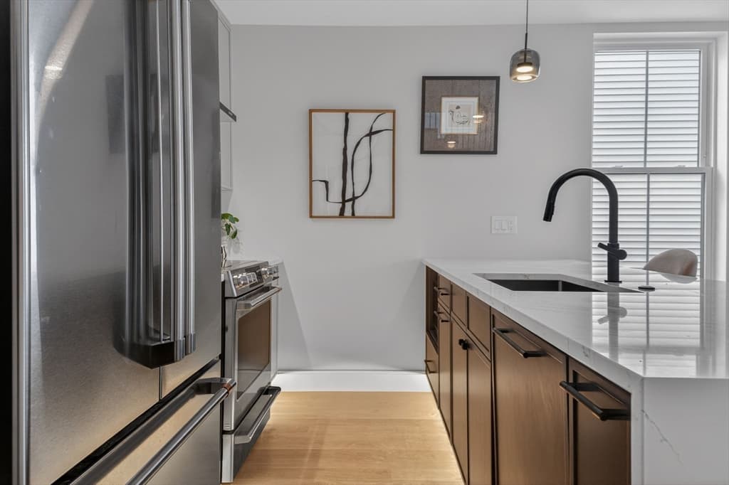 Condominium at 54 Dorset Street # 5, Boston MA 02125, Boston, photo 6 of 25
