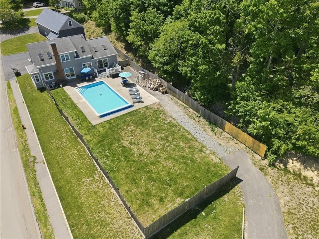 Single Family Residence at 15 Hall Street, Plymouth MA 02360, Plymouth, photo 8 of 42