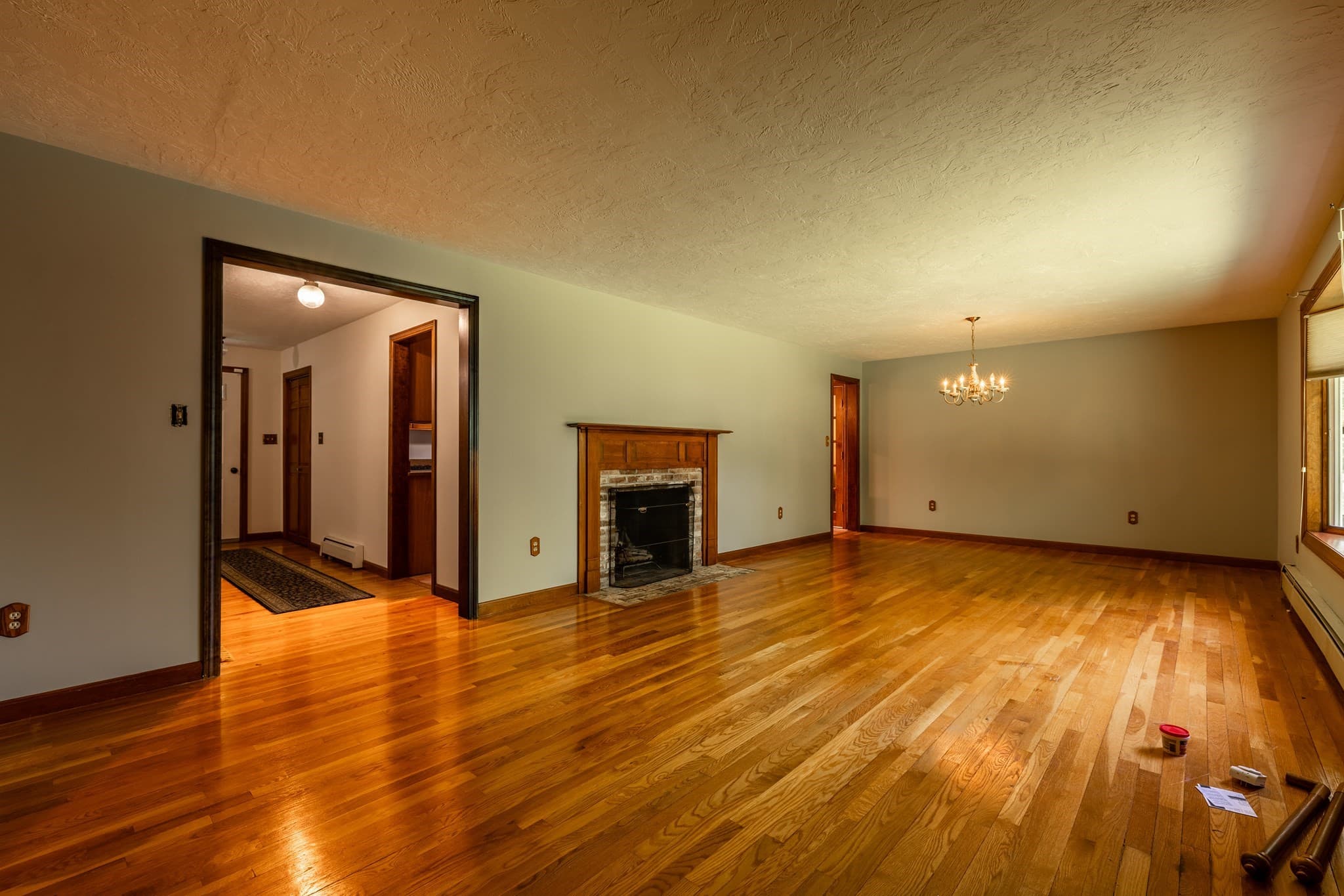 Single Family Residence at 322 Spring St, Shrewsbury MA 01545, photo 6 of 26