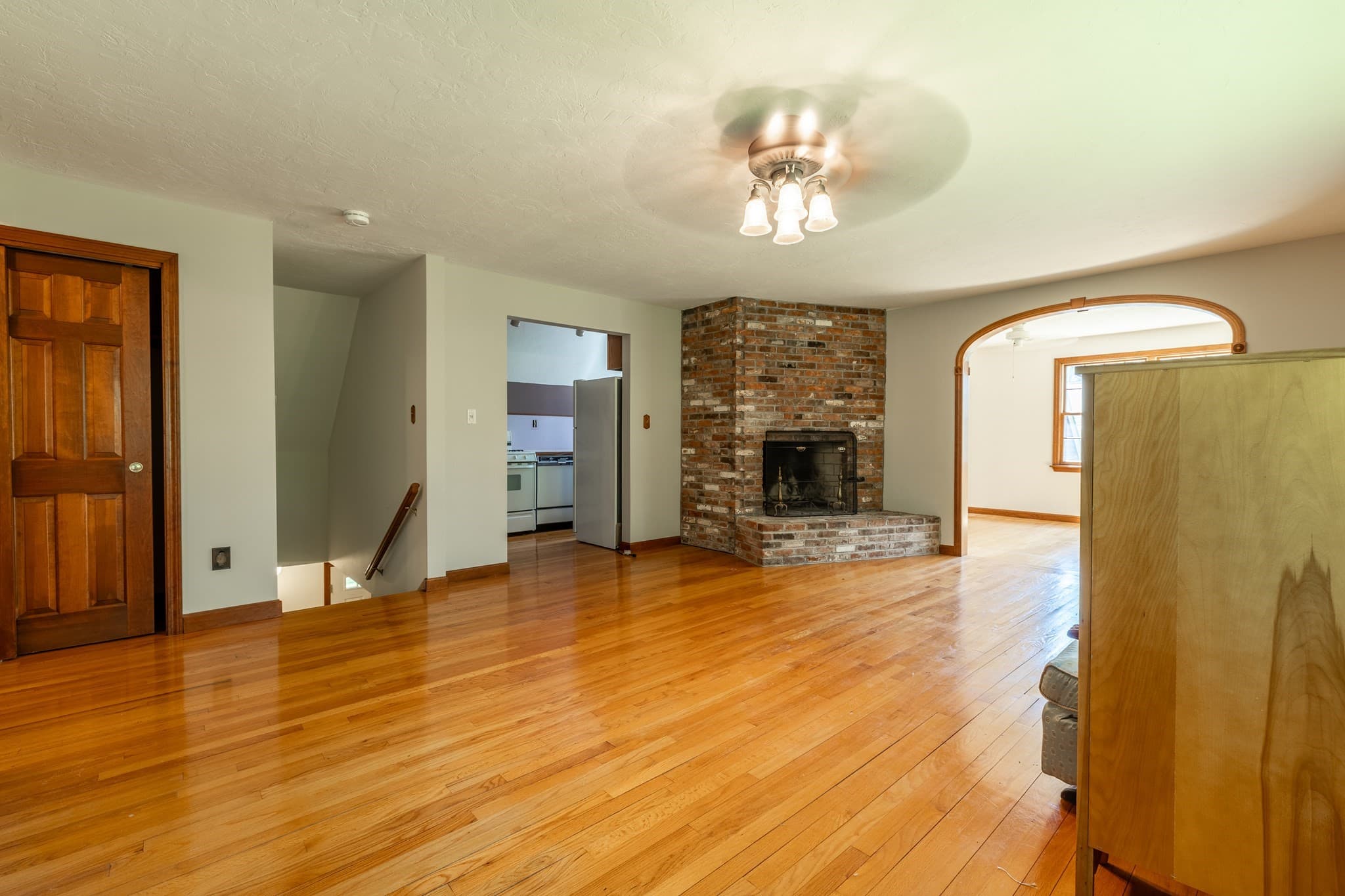 Single Family Residence at 322 Spring St, Shrewsbury MA 01545, photo 14 of 26