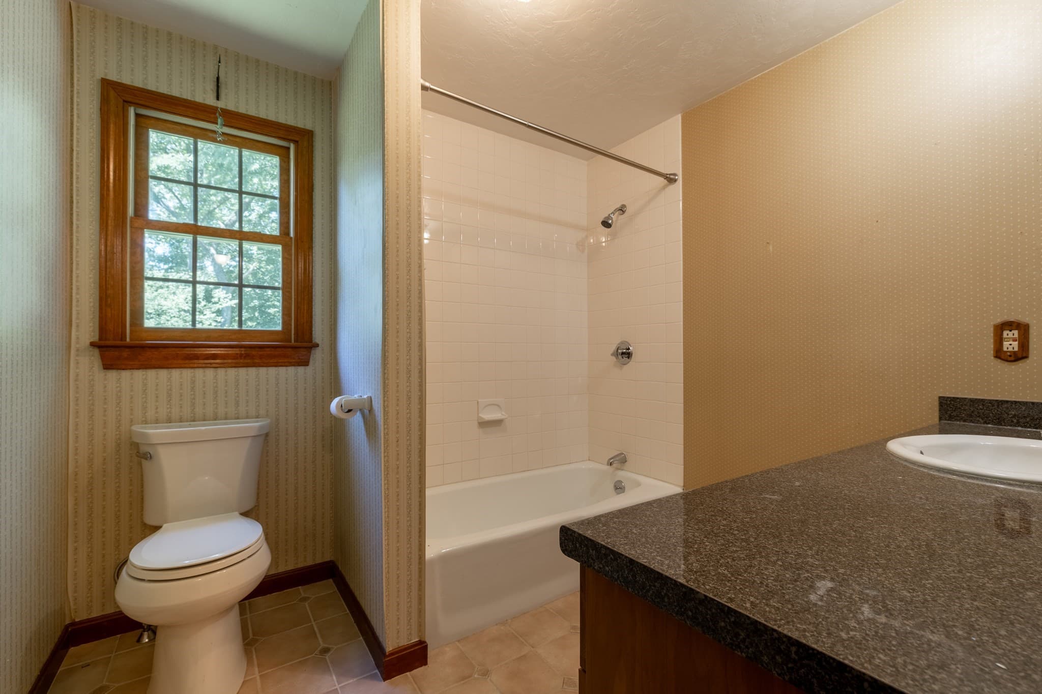 Single Family Residence at 322 Spring St, Shrewsbury MA 01545, photo 19 of 26