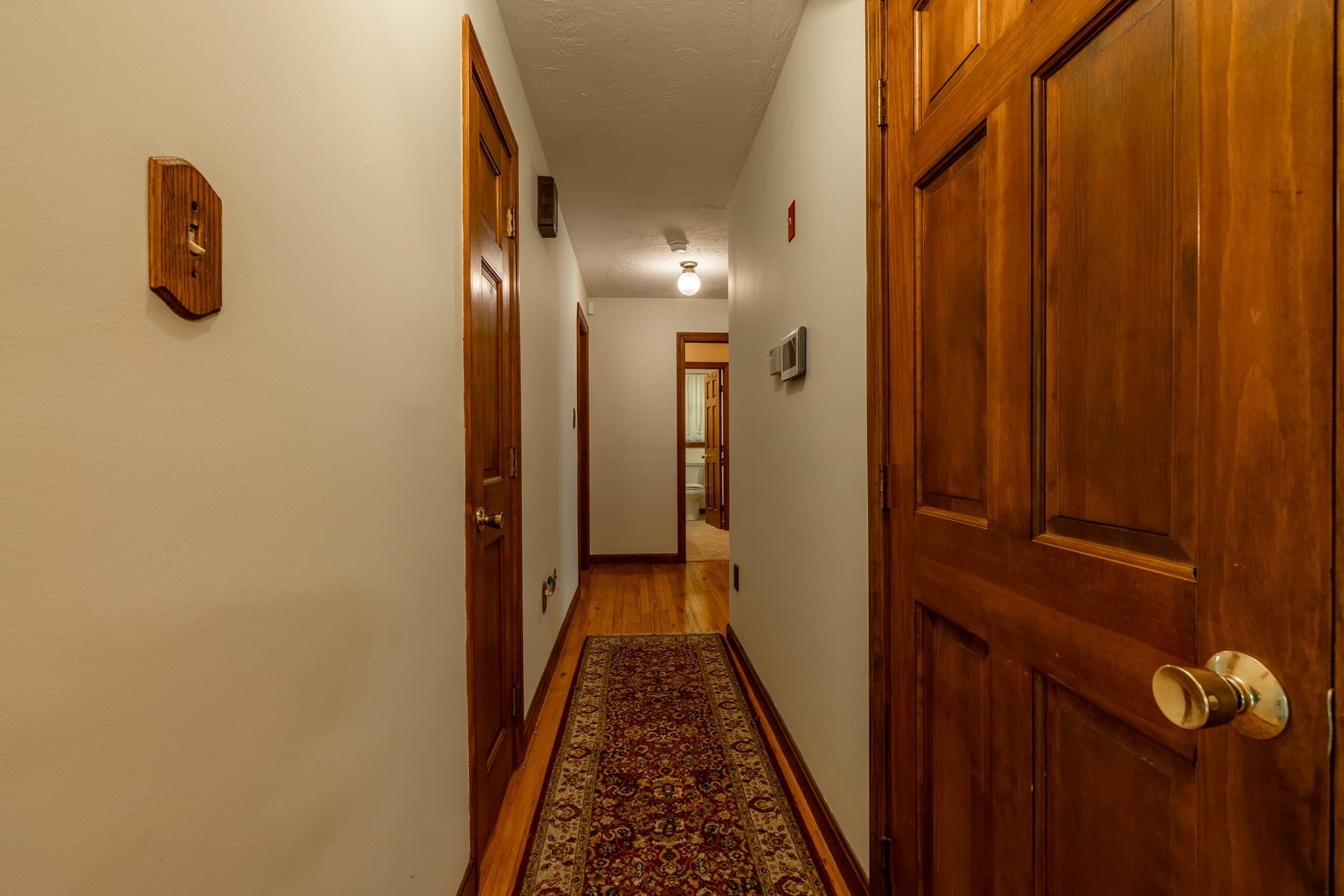 Single Family Residence at 322 Spring St, Shrewsbury MA 01545, photo 8 of 26