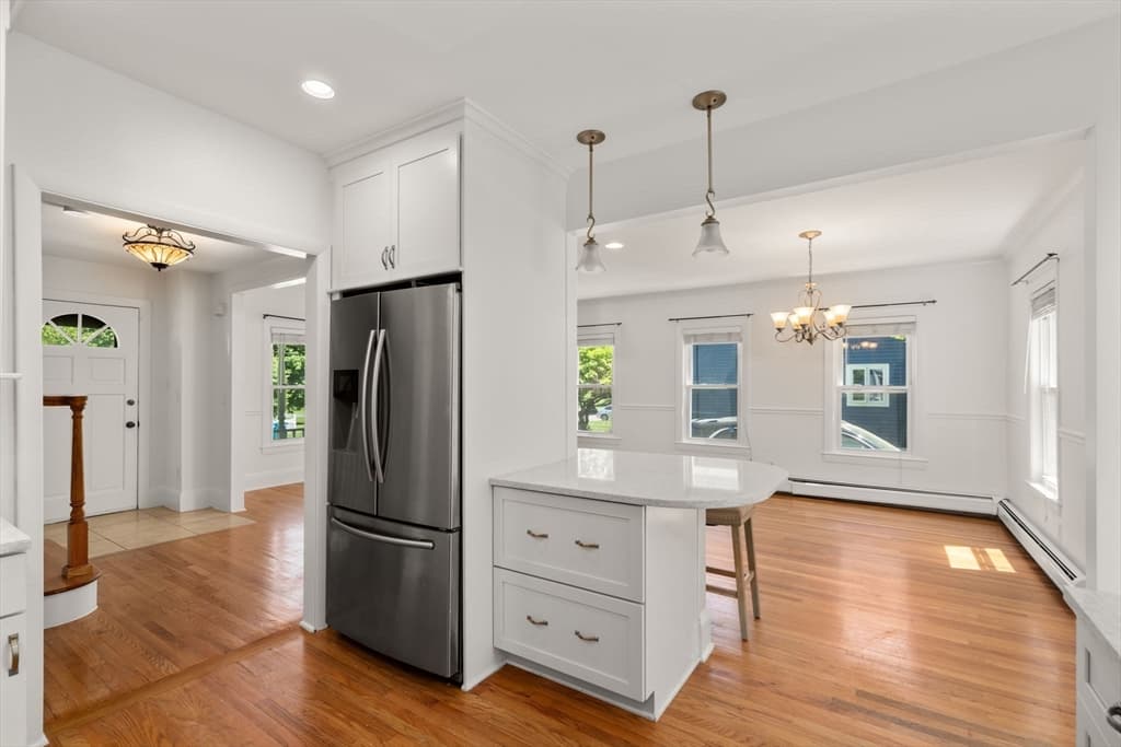 Condominium at 81 Brook Rd # 81, Weston MA 02493, Weston, photo 12 of 35