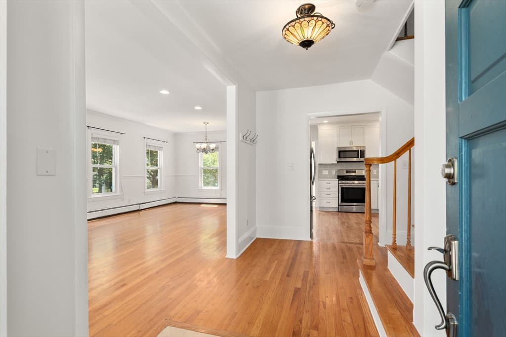Condominium at 81 Brook Rd # 81, Weston MA 02493, Weston, photo 3 of 35