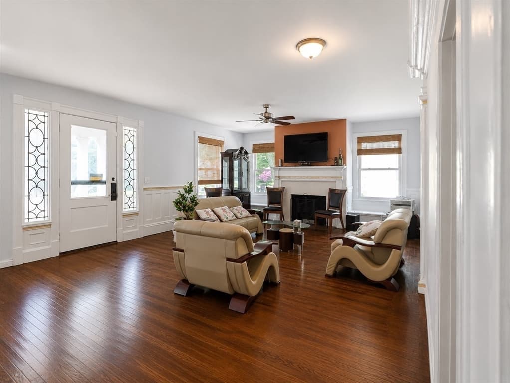 337 Union St, New Bedford MA 02740 photo 7