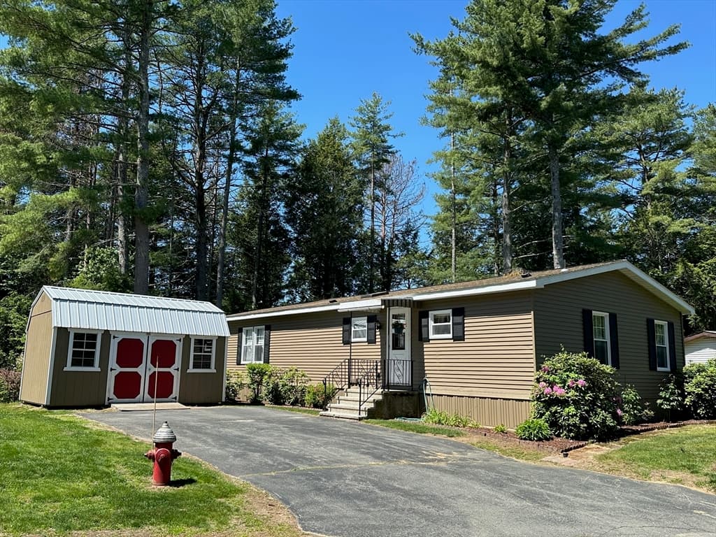 30 Earl Dr., Athol MA 01331