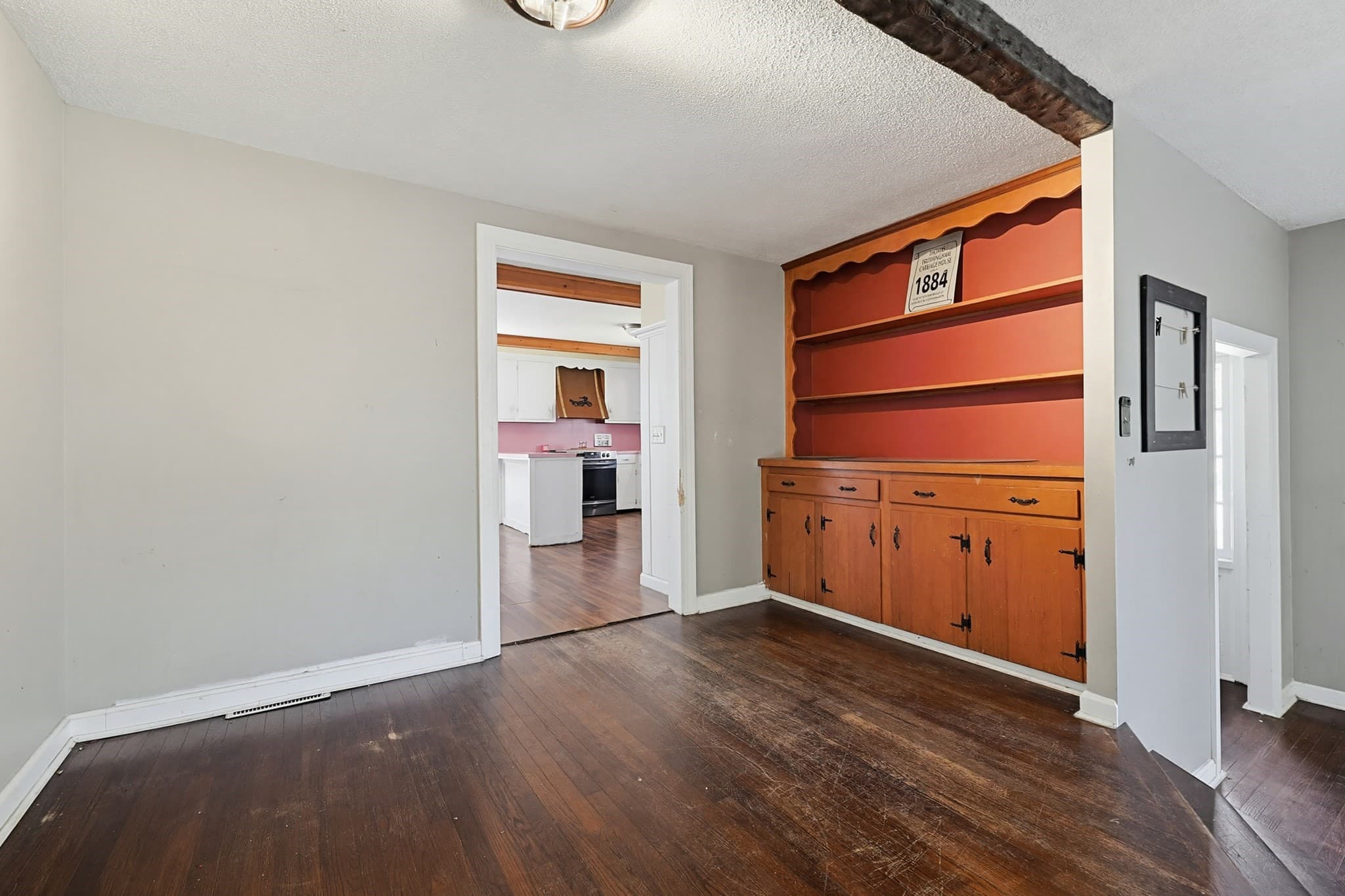 Single Family Residence at 299 Broadway, North Attleboro MA 02760, photo 7 of 39