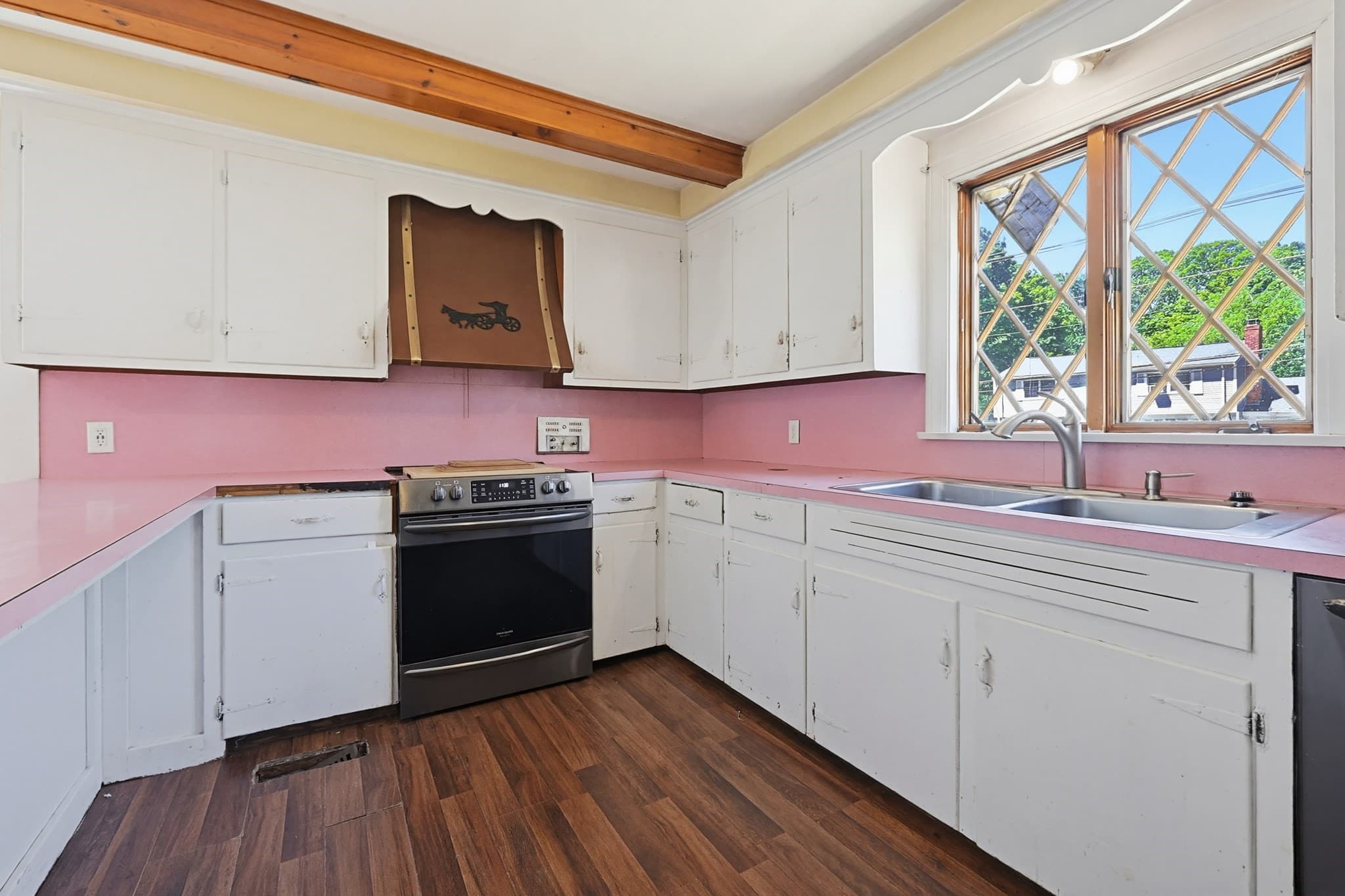 Single Family Residence at 299 Broadway, North Attleboro MA 02760, photo 14 of 39