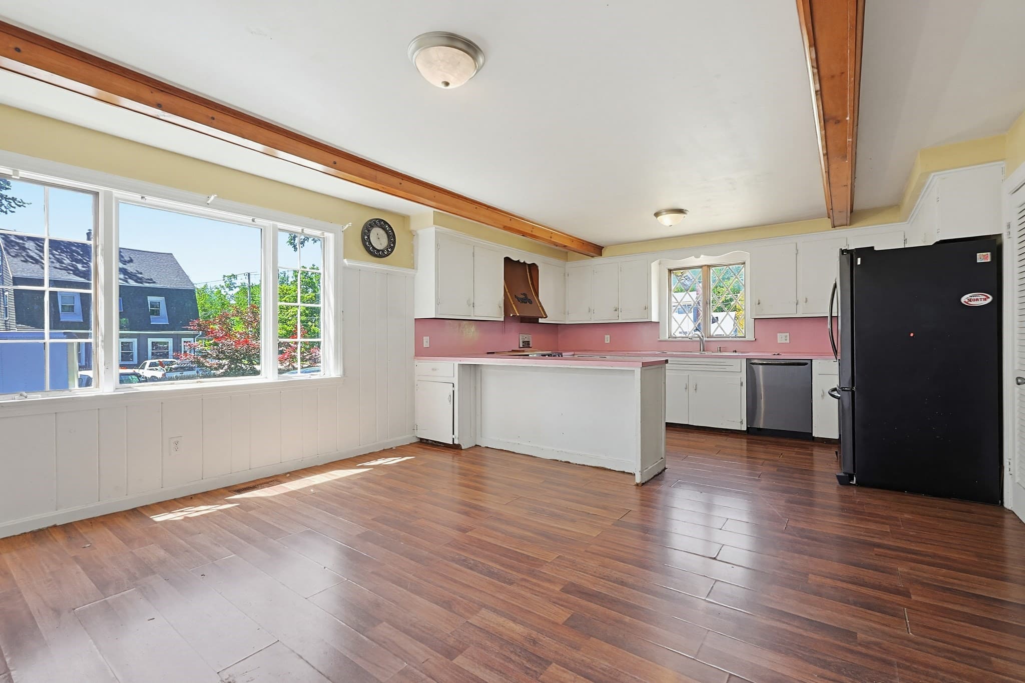 Single Family Residence at 299 Broadway, North Attleboro MA 02760, photo 11 of 39