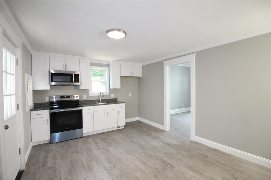 Single Family Residence at 24 Fairmount Street, Springfield MA 01108, Springfield, photo 6 of 10