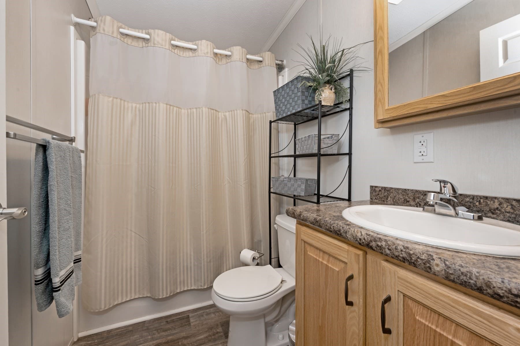 Mobile Home at 21 Jason Way, West Bridgewater MA 02379, West Bridgewater, photo 13 of 22