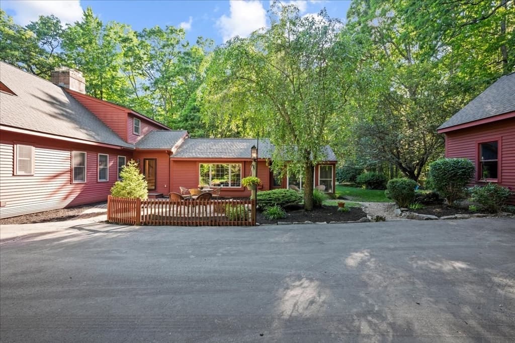Single Family Residence at 225 E Temple St, Boylston MA 01505, Boylston, photo 30 of 42