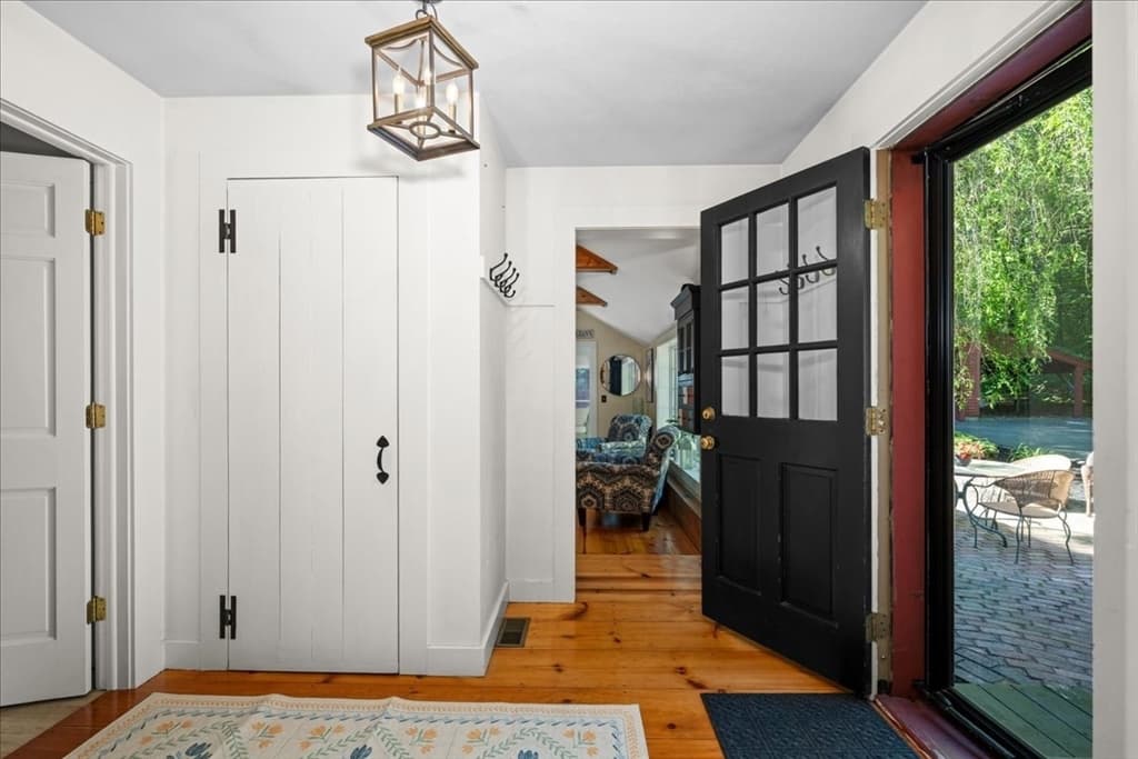 Single Family Residence at 225 E Temple St, Boylston MA 01505, Boylston, photo 15 of 42