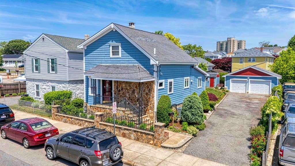 36 Mcgowan St, Fall River MA 02723