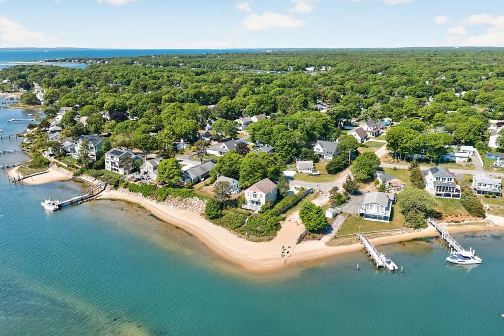 119 Seacoast Shores Blvd, Falmouth MA 02536 photo 2