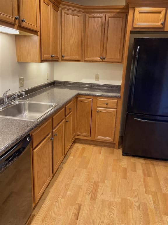 Condominium at 7 Crescent Way # 307, Sturbridge MA 01518, Sturbridge, photo 12 of 15