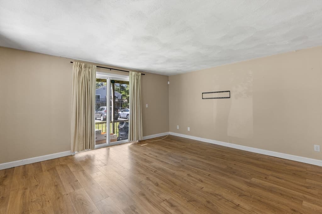 70 Cape Dr # 8B, Mashpee MA 02649 photo 4