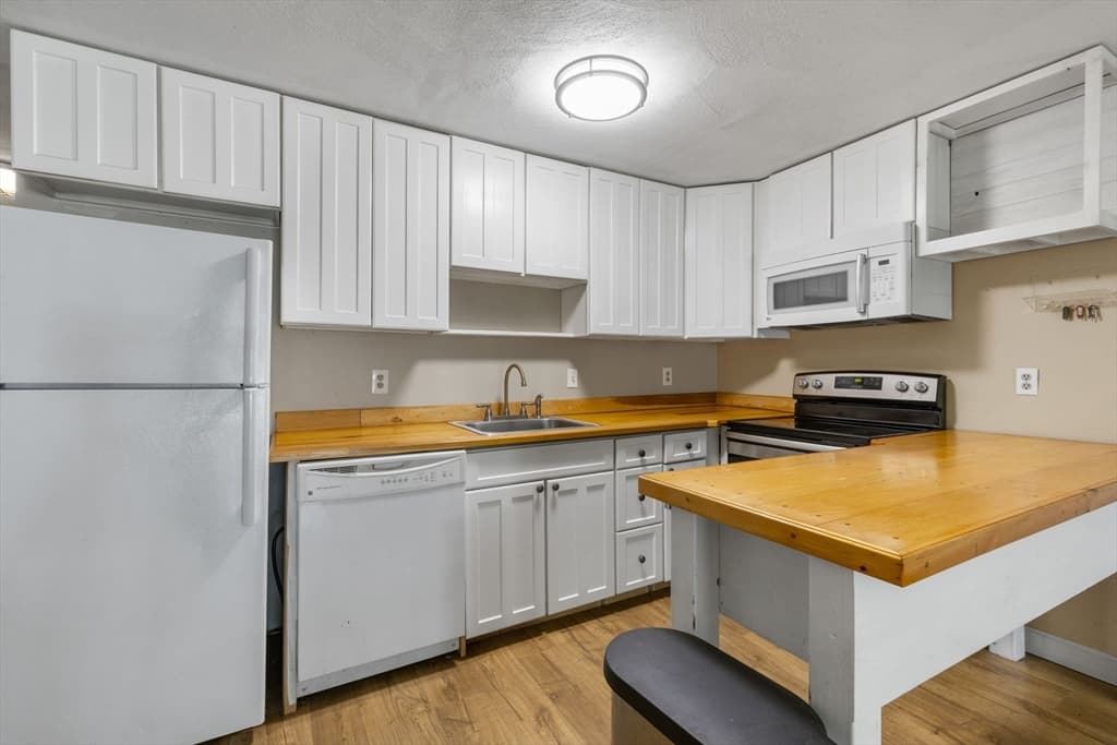 70 Cape Dr # 8B, Mashpee MA 02649 photo 8