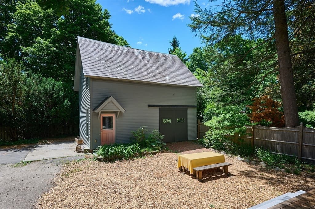 Single Family Residence at 114 S Main St, Northampton MA 01062, Northampton, photo 34 of 42
