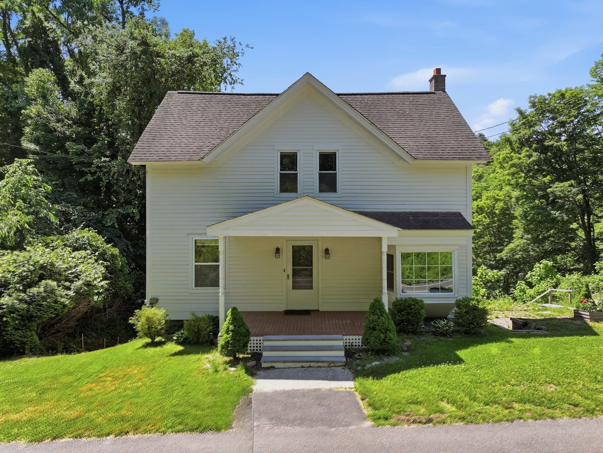 Single Family Residence at 390 Main St, Hampden MA 01036, Hampden, photo 2 of 36