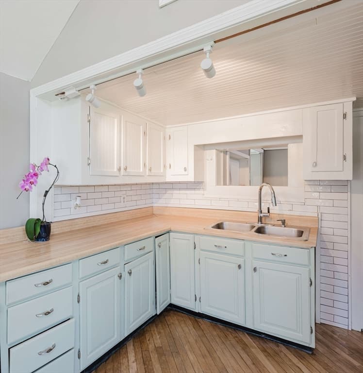 3 Rockland St, Fairhaven MA 02719 photo 9