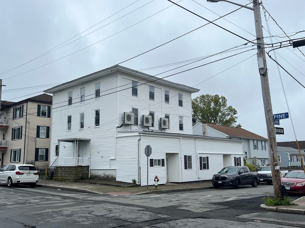 1017 Pine Street, Fall River MA 02723