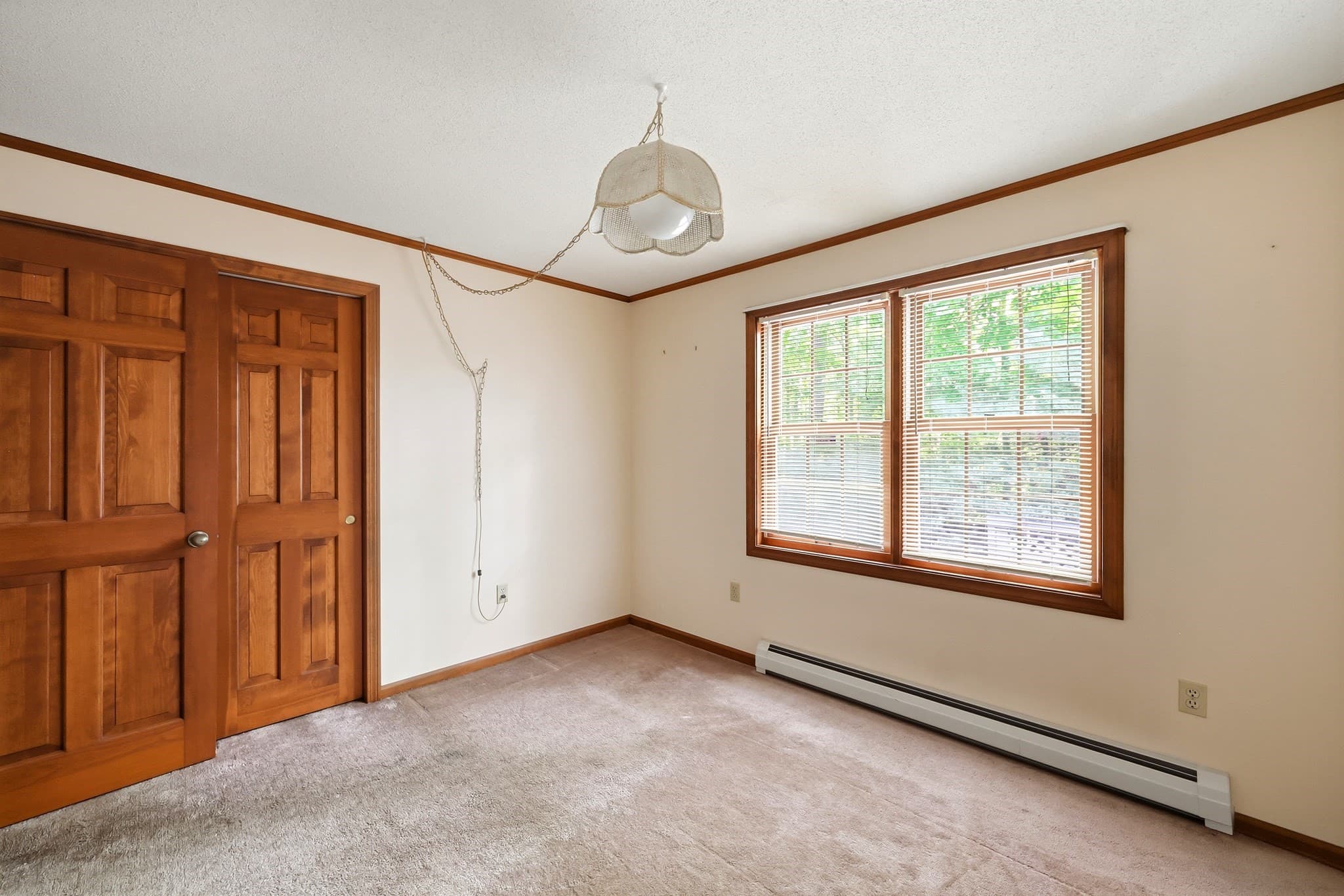 Single Family Residence at 4 Ladyslipper Ln, Hadley MA 01035, Hadley, photo 16 of 34