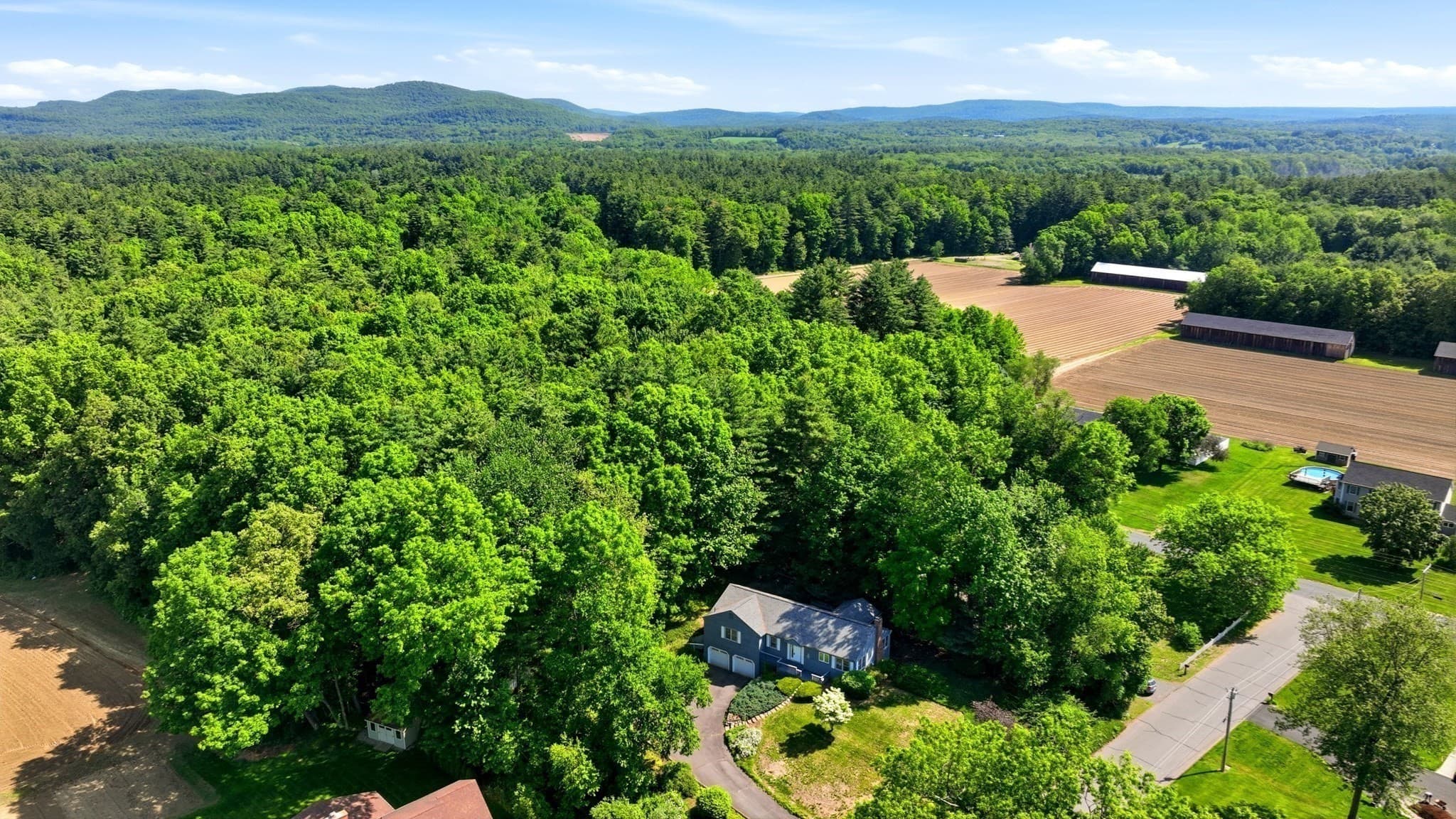 Single Family Residence at 4 Ladyslipper Ln, Hadley MA 01035, Hadley, photo 29 of 34