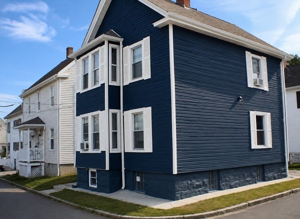 6 Coffin Avenue Ct, New Bedford MA 02746