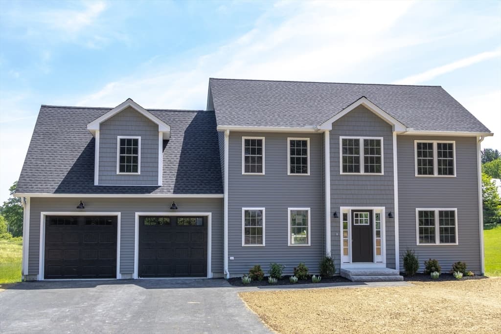 555 Neck Road, Lancaster MA 01523