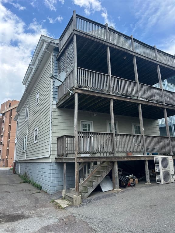 33 Wave Ave, Revere MA 02151 photo 12