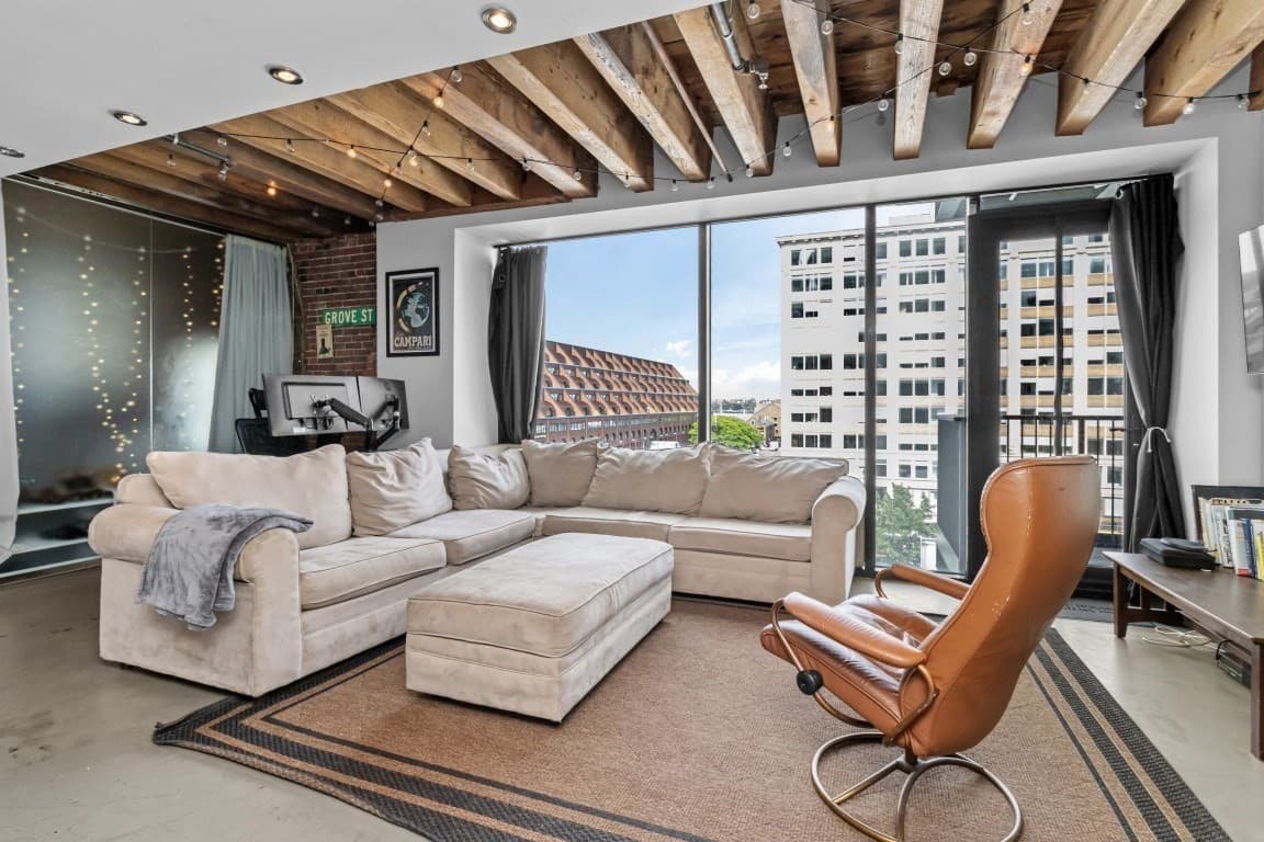 Condominium at 199 State Street # 502, Boston MA 02109, photo 5 of 15