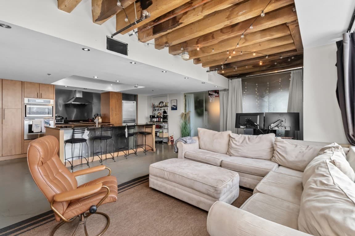 Condominium at 199 State Street # 502, Boston MA 02109, photo 4 of 15