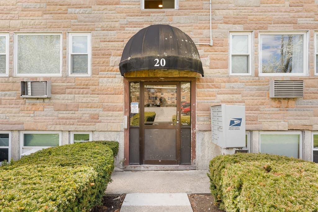 20 Auna Drive Unit 7, Brockton MA 02301 photo 4