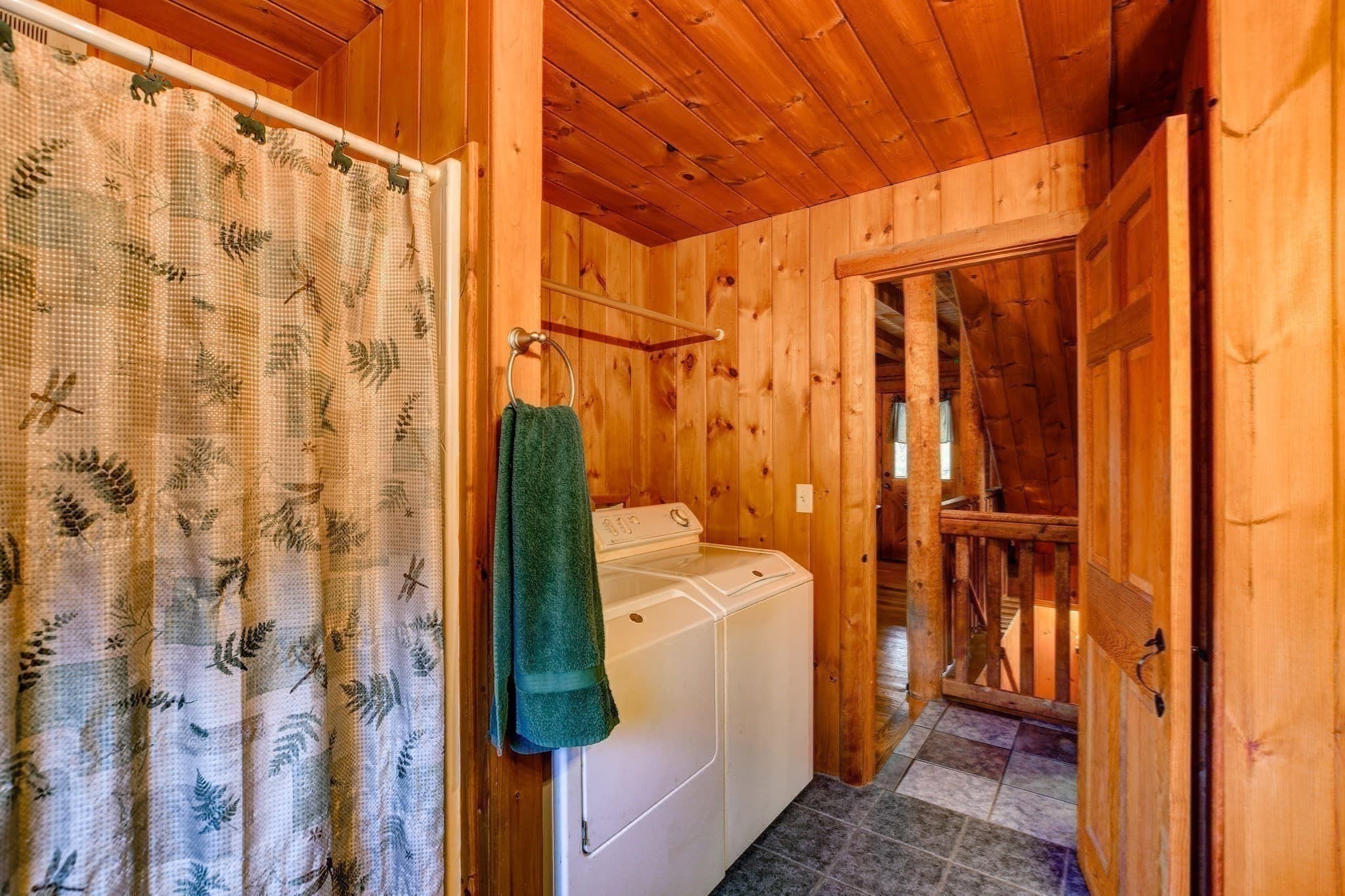 Single Family Residence at 23 Dana Rd, Petersham MA 01366, photo 11 of 24