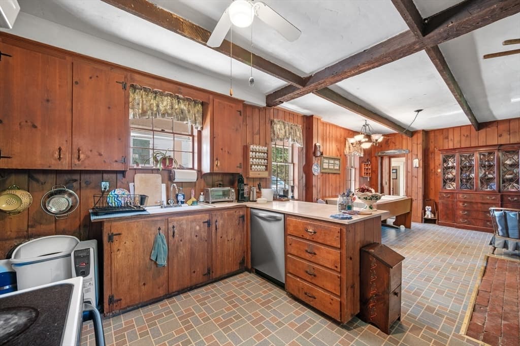 Single Family Residence at 14 Poplar, Danvers MA 01923, Danvers, photo 9 of 38