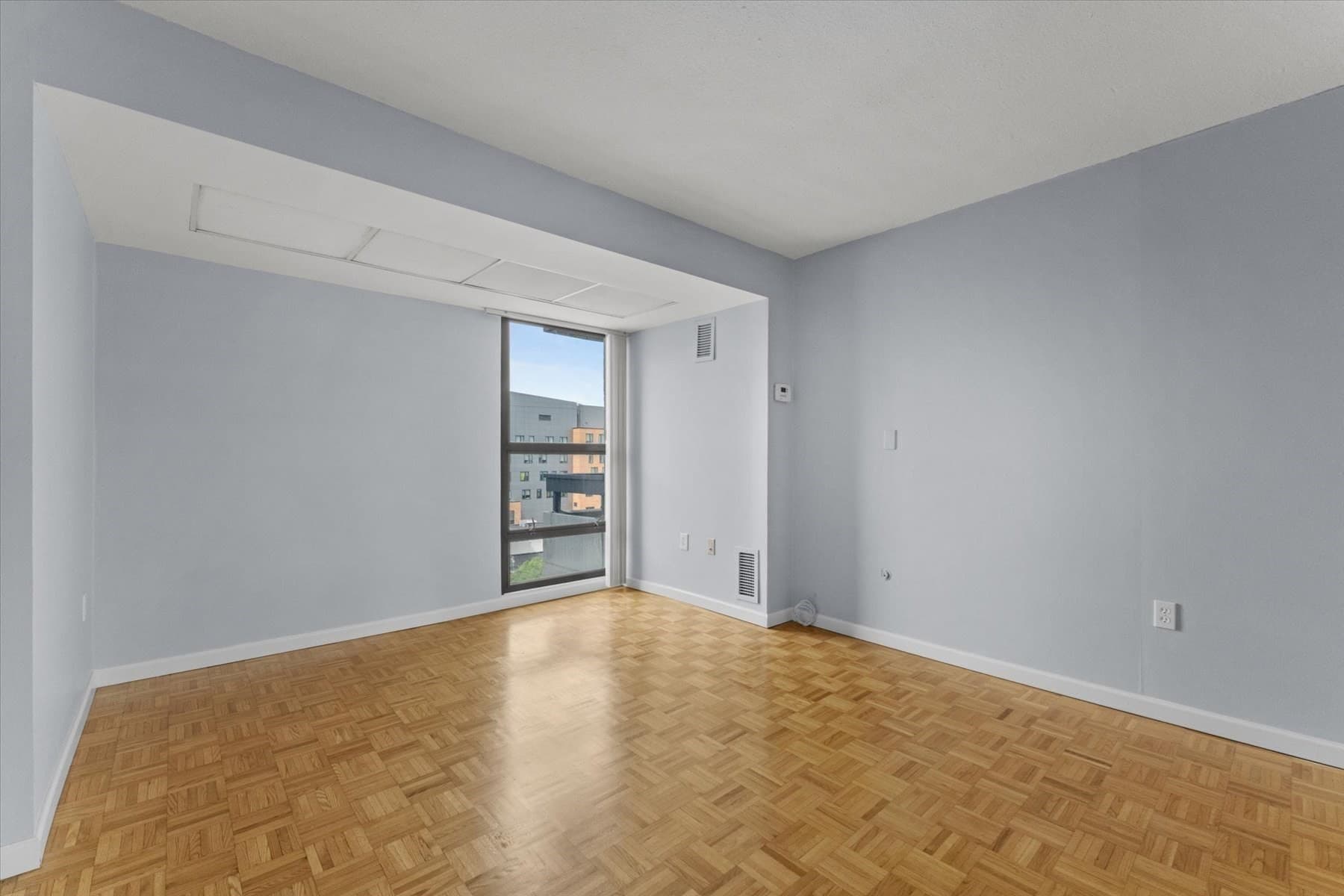 Stock Cooperative at 566 Commonwealth Ave # 703, Boston MA 02215, photo 7 of 17