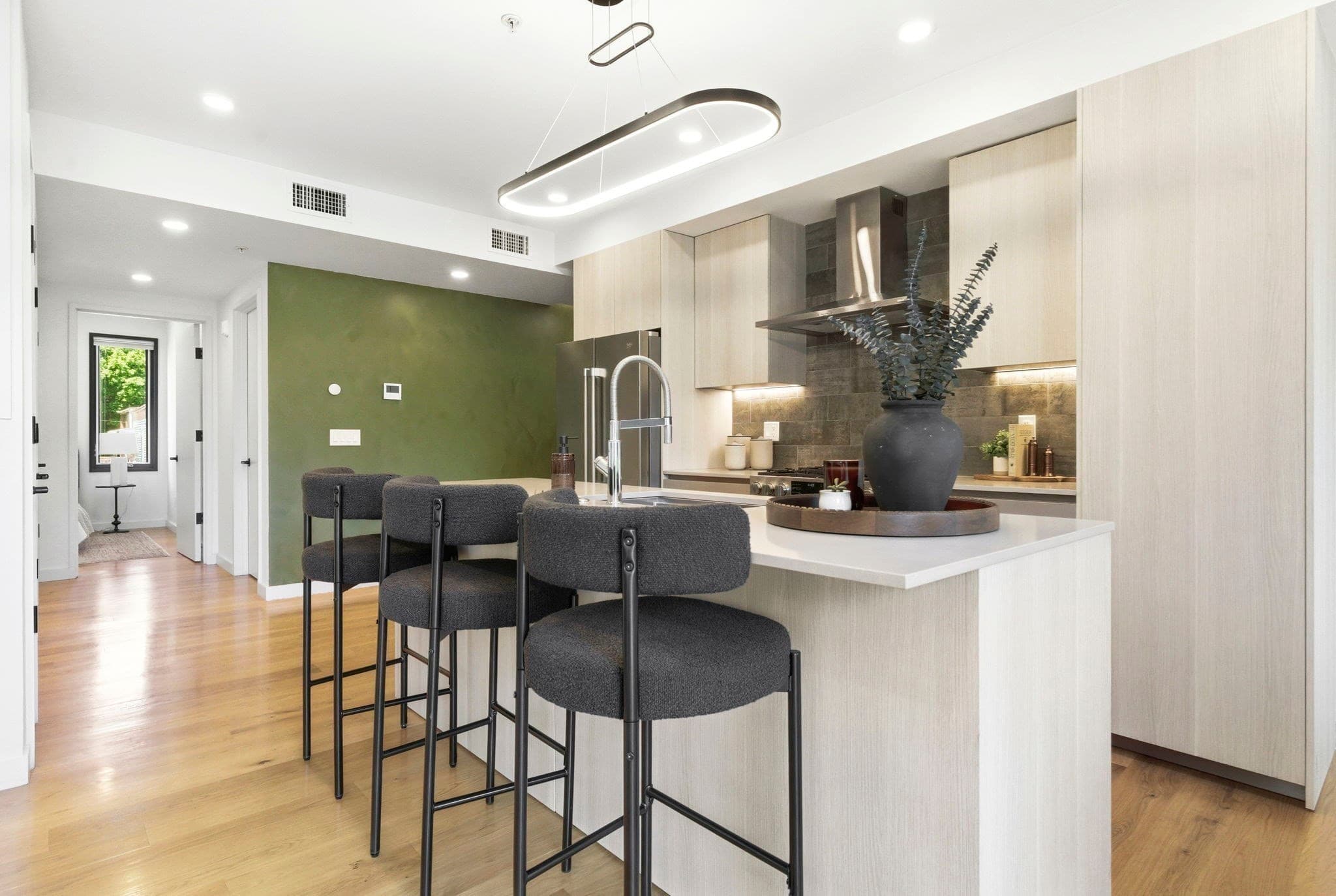 Condominium at 187-191 Condor St # 5, Boston MA 02128, photo 10 of 27