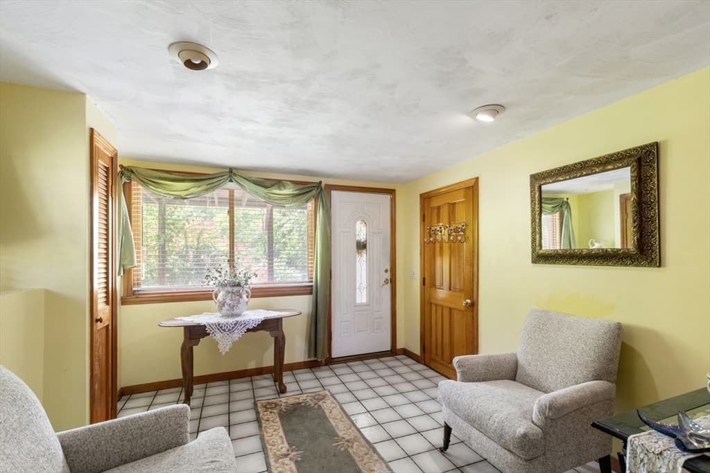 Single Family Residence at 24 Cottontail Trl, Plymouth MA 02360, Plymouth, photo 7 of 32