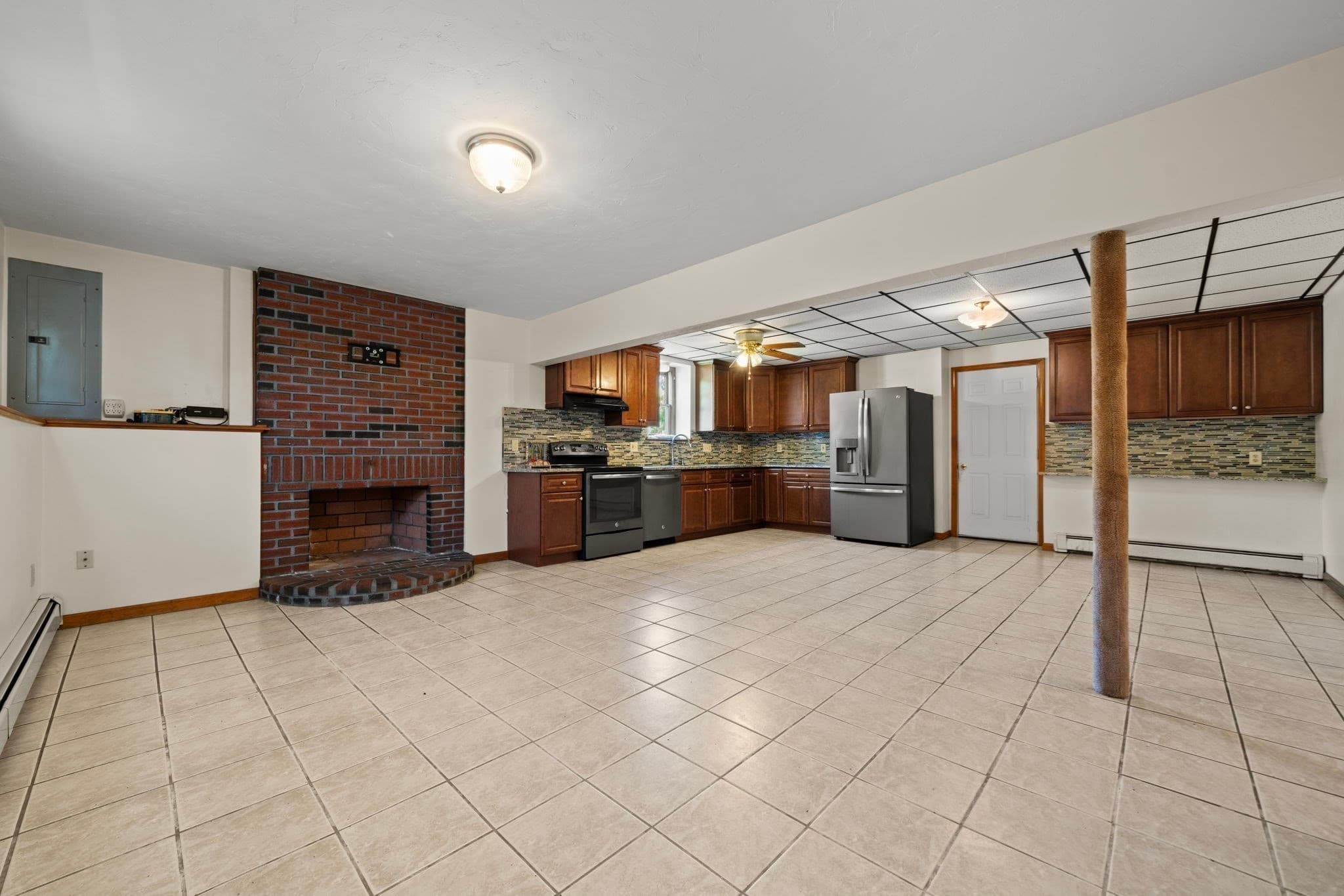 Single Family Residence at 5 Mystic, Milford MA 01757, photo 24 of 35