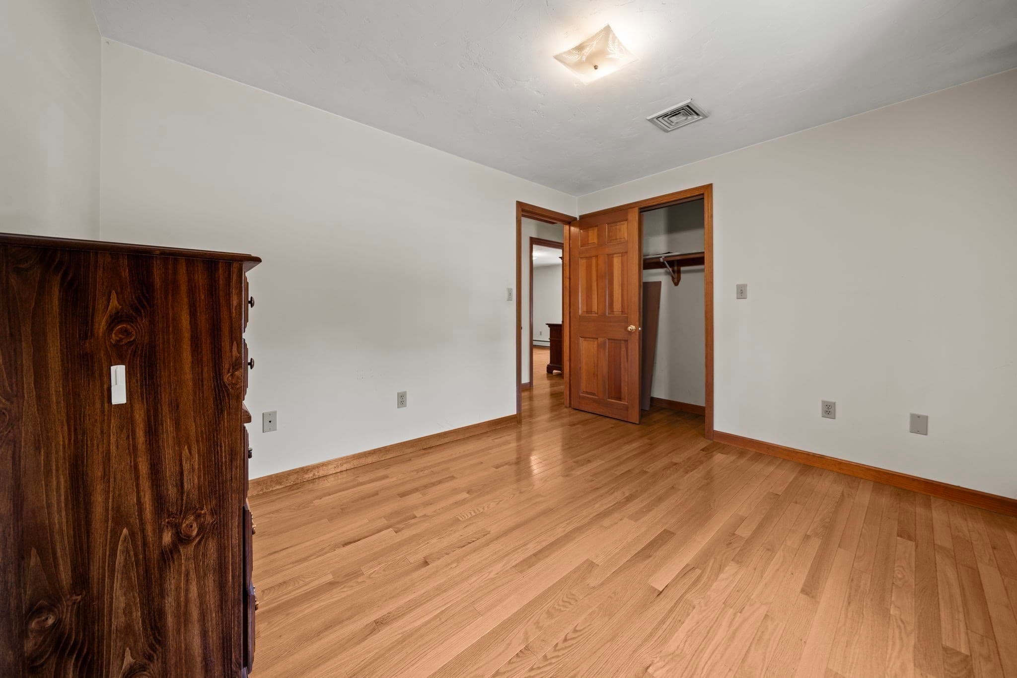 Single Family Residence at 5 Mystic, Milford MA 01757, photo 18 of 35